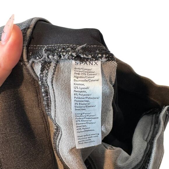 Spanx Gray Distressed Pull On Skinny Jean Jegging Raw Hem High Rise Medium - Picture 9 of 11